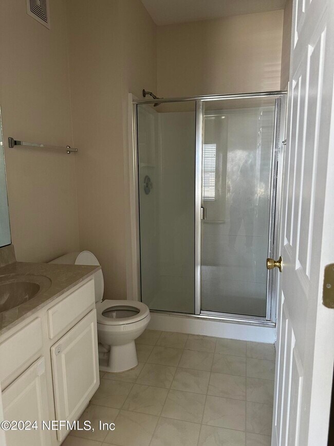 Building Photo - 9740 Summer Grove Way W