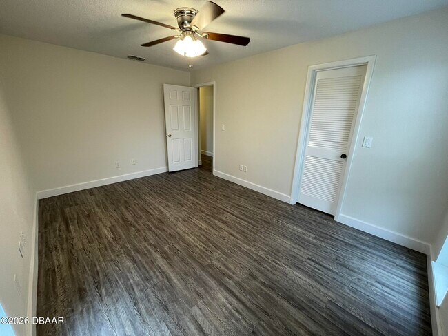 Building Photo - 90 Hickory Hills Cir