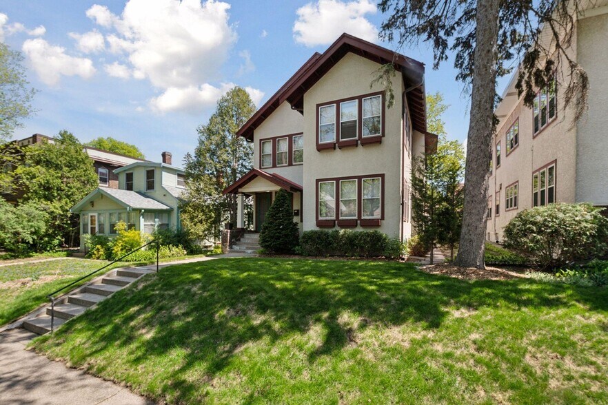Building Photo - 3229 Fremont Ave S