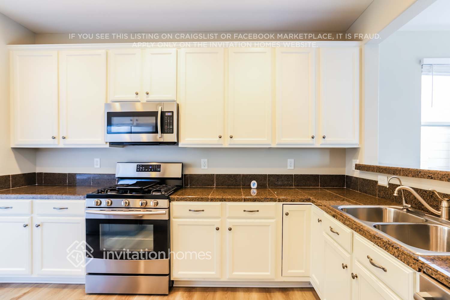 Building Photo - 16424 E 97th Ave