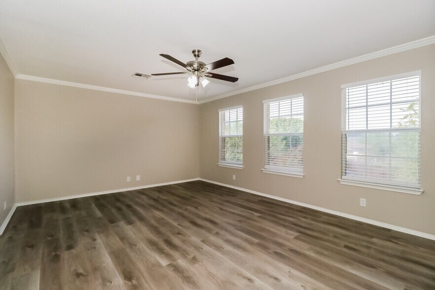 Building Photo - 504 Country Estates Dr