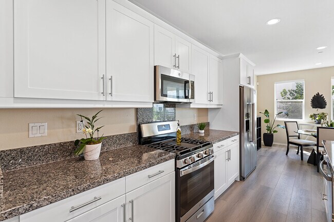 Building Photo - 9548 Greenley Pl