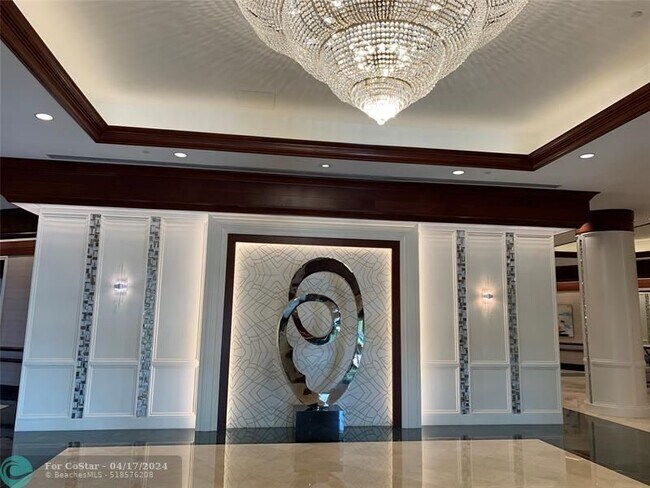 Building Photo - 3200 N Ocean Blvd