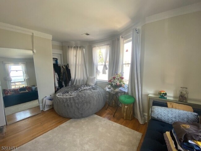 Building Photo - 50 Belleville Ave