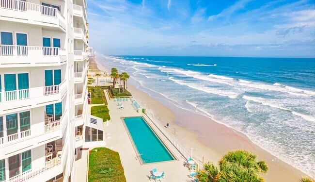 Building Photo - FURNISHED 2 Bedroom Condo in Daytona Beach...