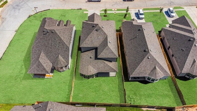 Building Photo - 14377 Cedar Shadow Dr