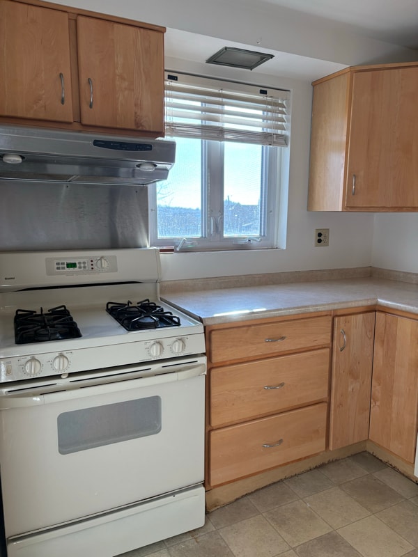 Building Photo - 6318 Glenview Pl