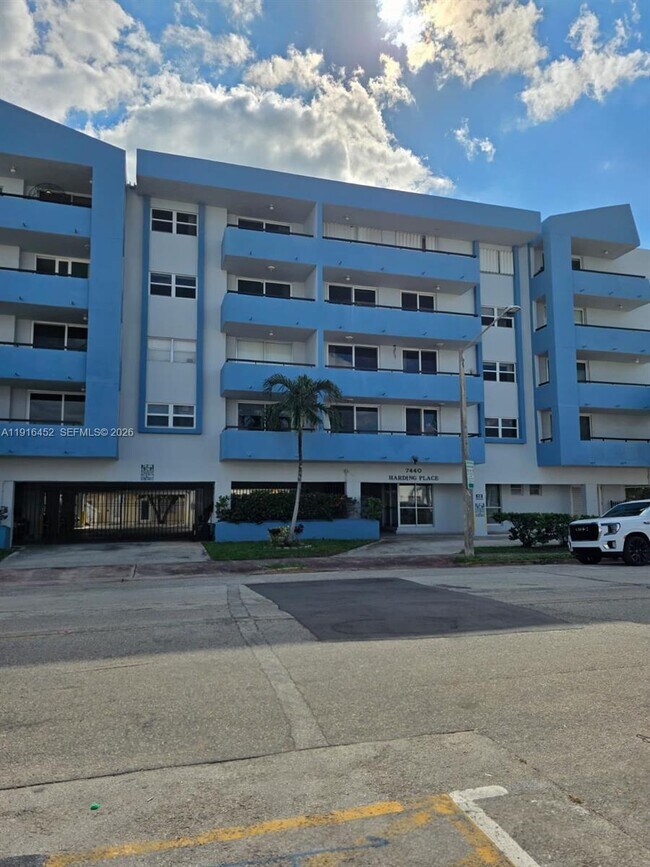 Building Photo - 7440 Harding Ave