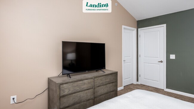 Building Photo - 5252 Riggins Run Way