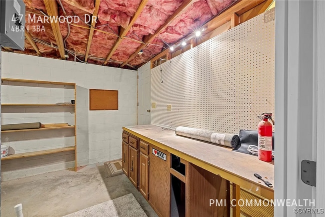 Building Photo - 47 Marwood Dr