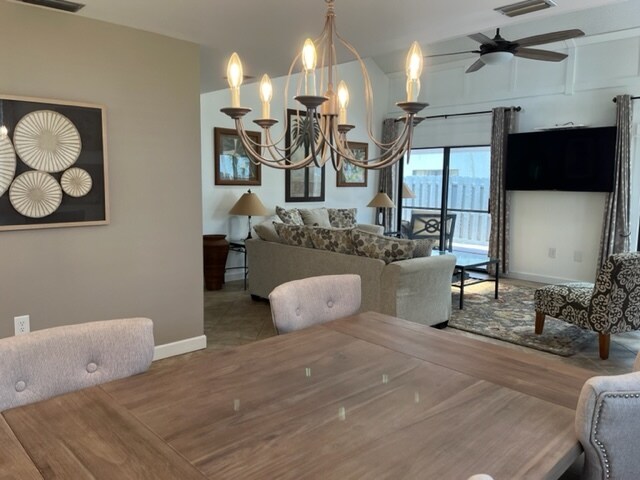 Building Photo - 823 Meadowland Dr