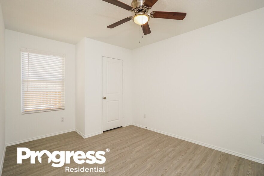 Building Photo - 6650 Morgan Cp