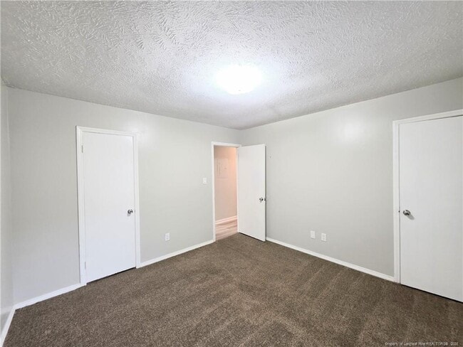Building Photo - 425 Morley Dr