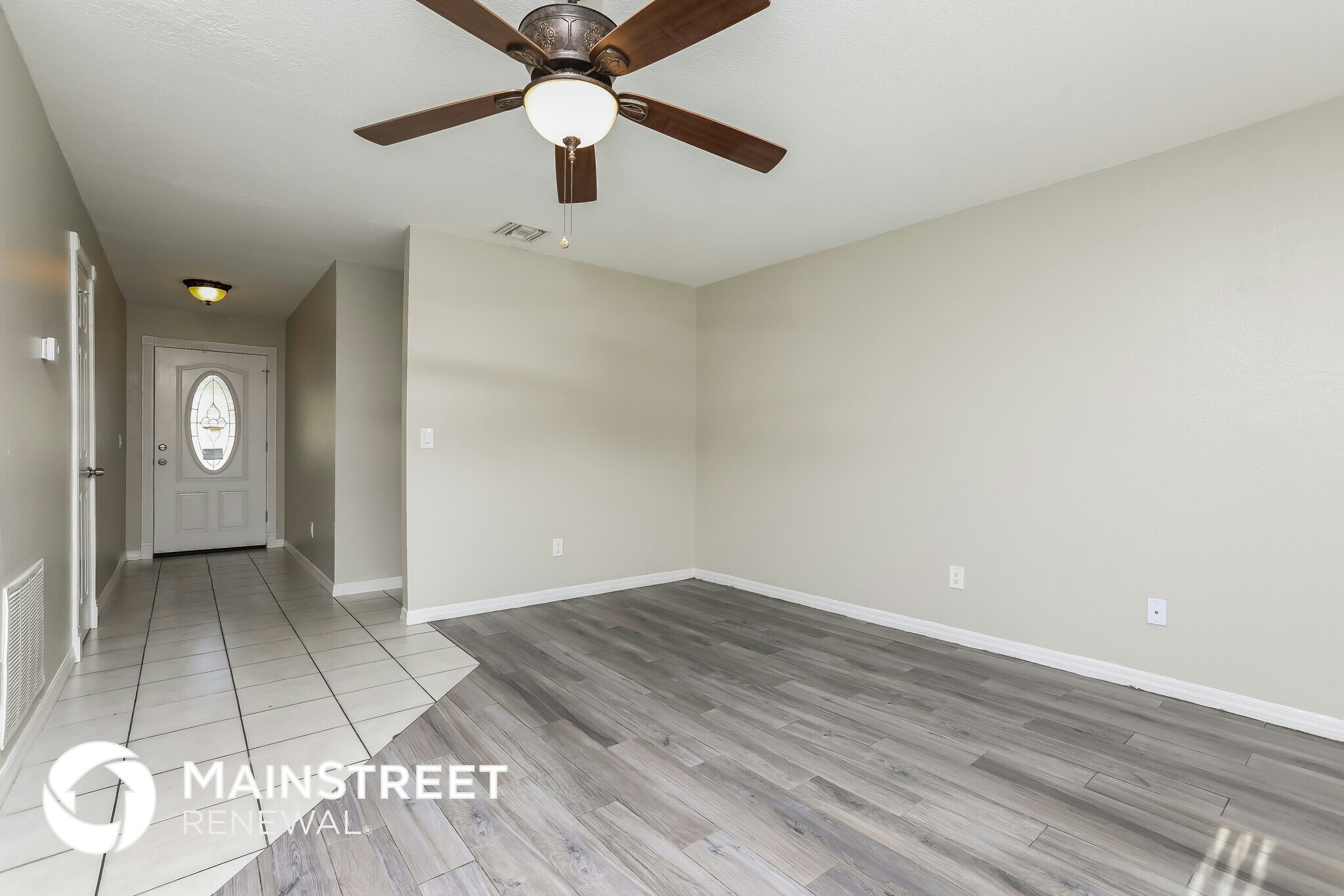 Building Photo - 109 N Alderwood St