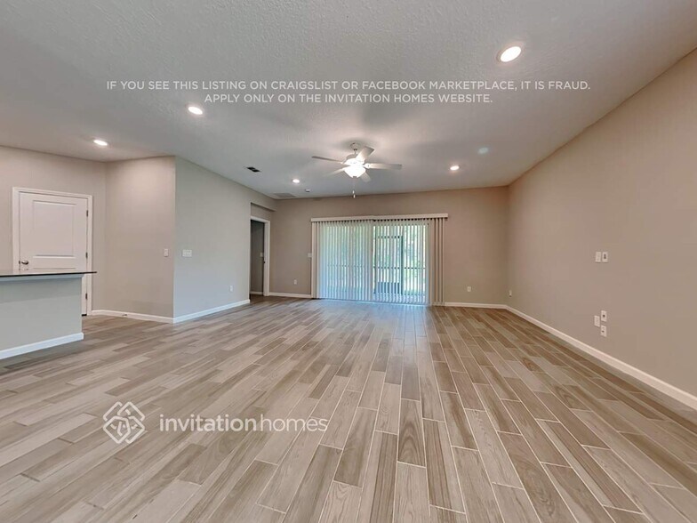 Building Photo - 9926 Lemon Grass Ln