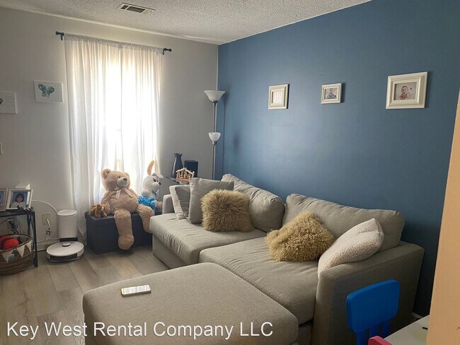 Building Photo - 2 br, 2 bath House - 3389 Northside Drive #12