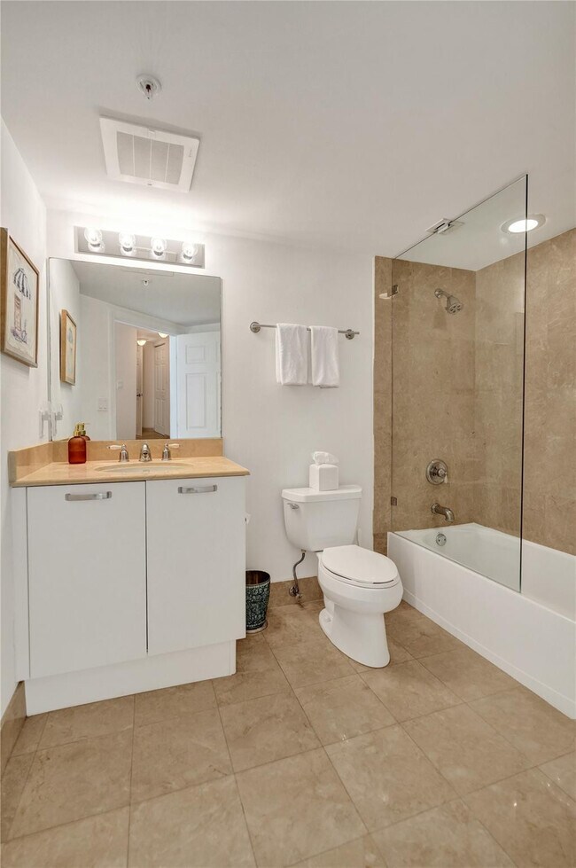 Building Photo - 2001 N Ocean Blvd