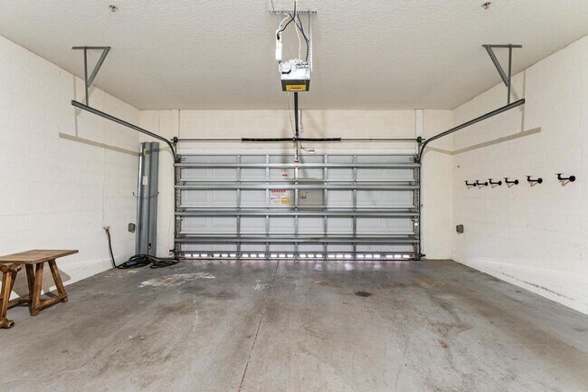 Building Photo - 105 Harbors Way