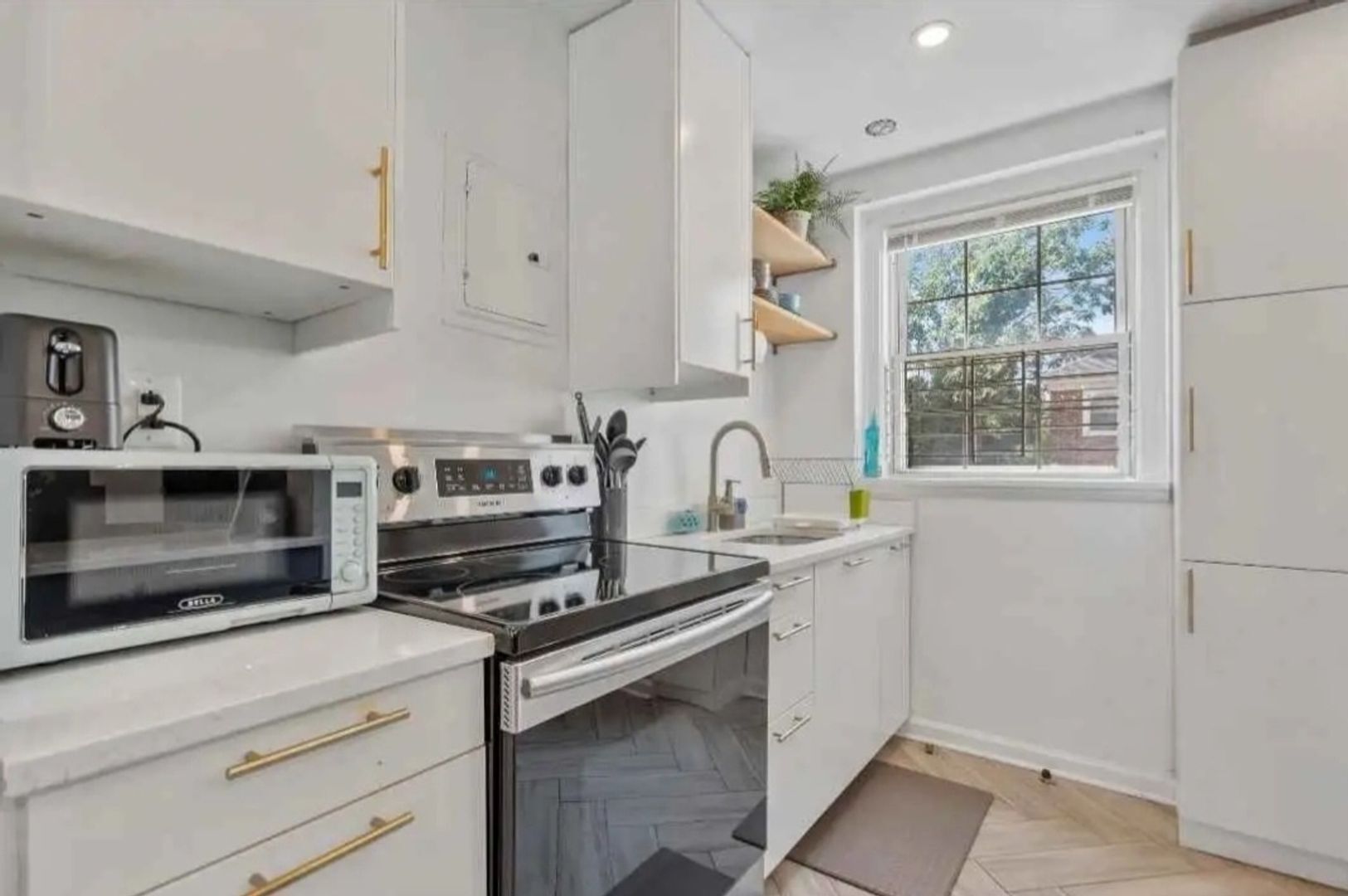 Building Photo - 2716 29th St SE