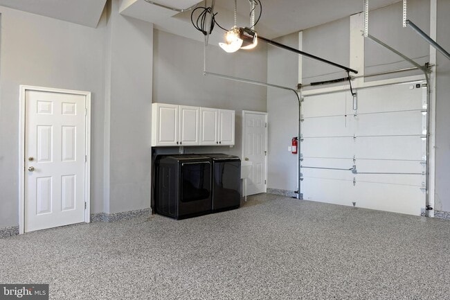 Building Photo - 23533 Light Horse Ct