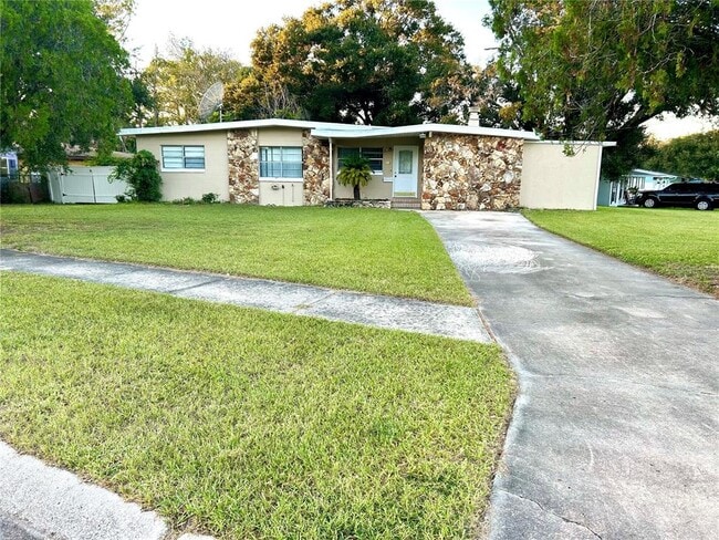 Building Photo - 112 Dahlia Dr