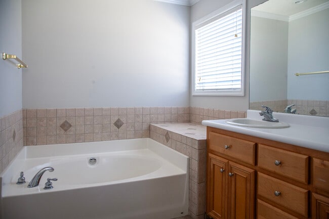 Building Photo - 4119 Whithorn Way