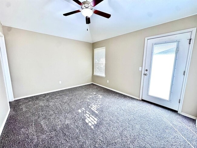 Building Photo - 2332 NW 198th St