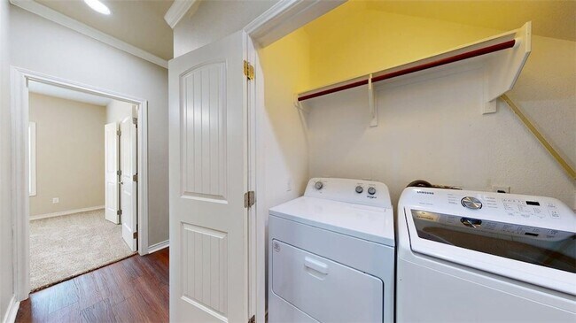 Building Photo - 1221 Neal Pickett Dr