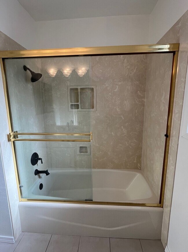 Building Photo - Charming 3 Bedroom, 2 Bath Single Family Home for rent in Seal Beach, CA!