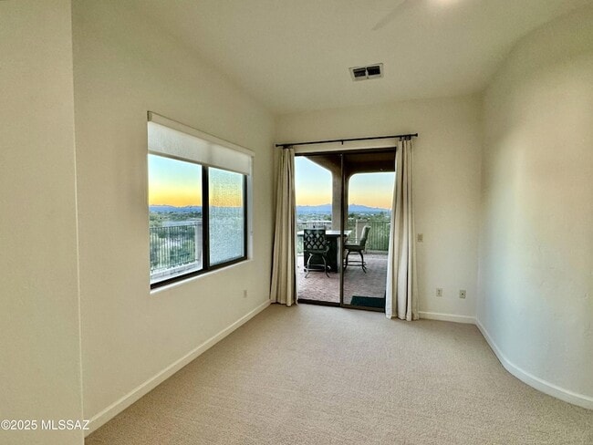 Building Photo - 5926 N Campo Abierto