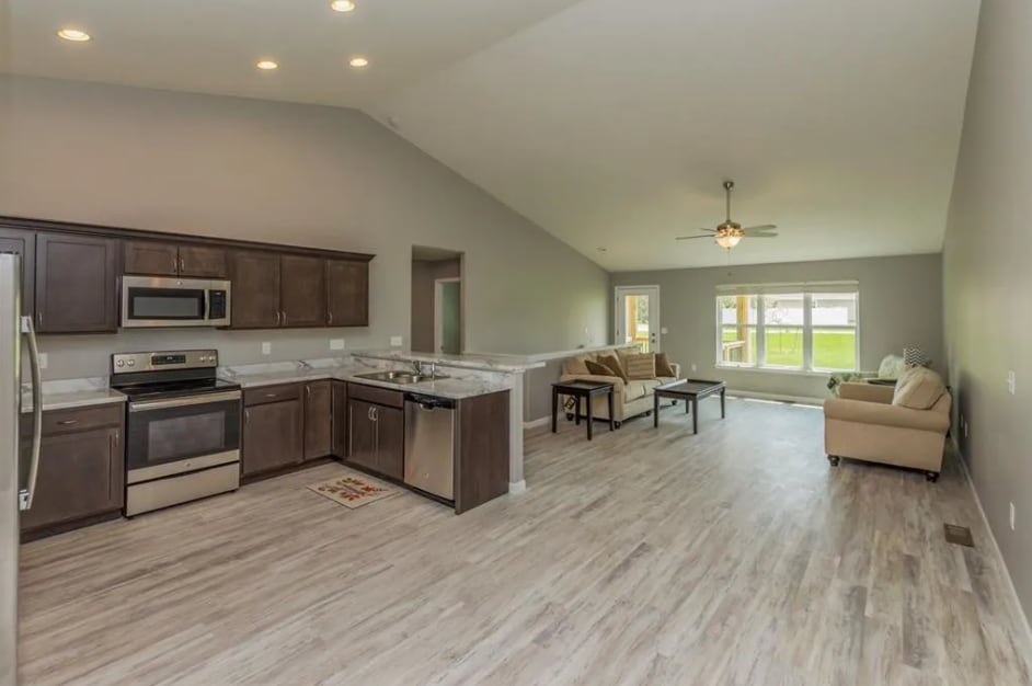 Building Photo - 3034 Sherwood Dr