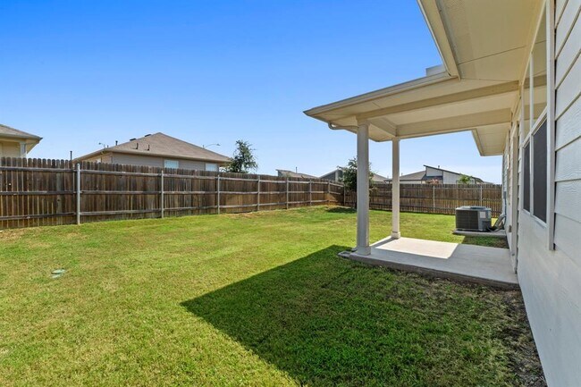 Building Photo - 3024 Louris Ln