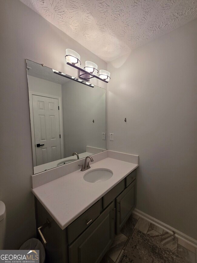 Building Photo - 100 Bedford Forrest Dr