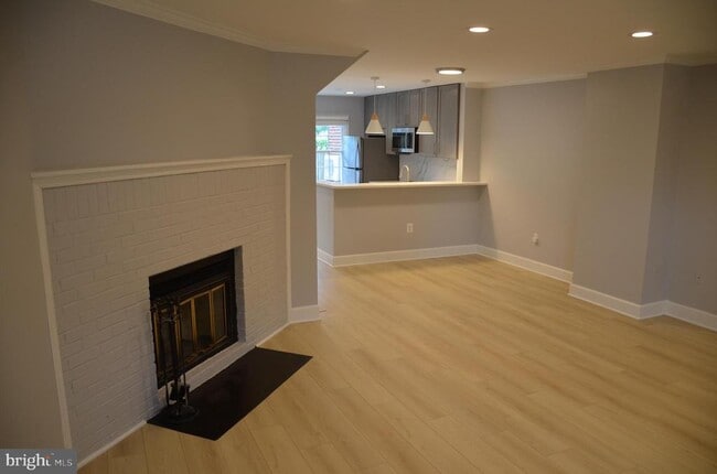 Building Photo - 714 Wilkes St