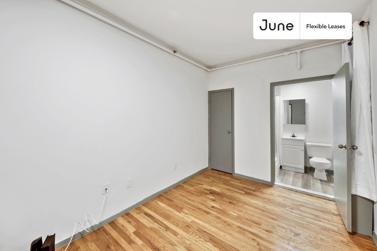 Building Photo - 239 W 63rd St