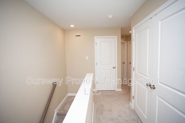 Building Photo - 239 Macoun Way