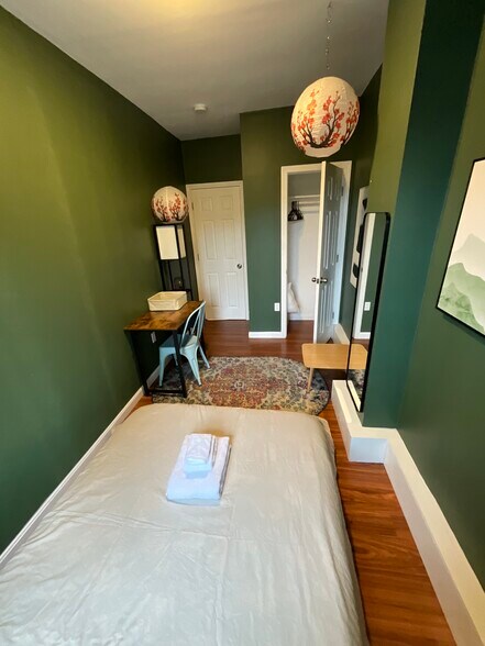 Building Photo - 871 Harrison Ave