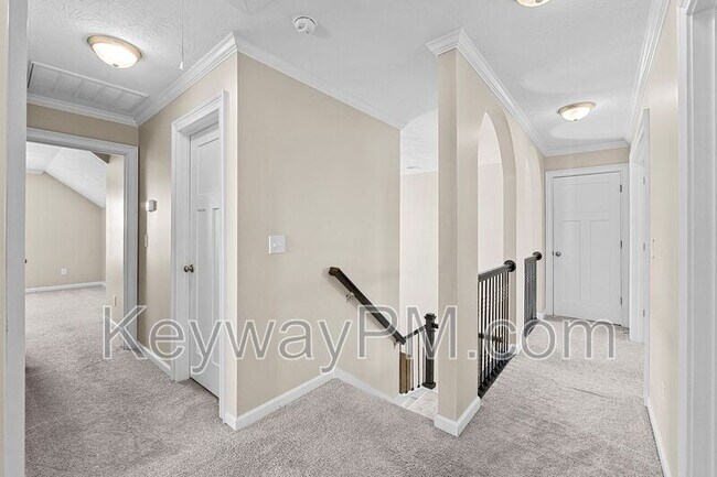Building Photo - 582 Bunchgrass St