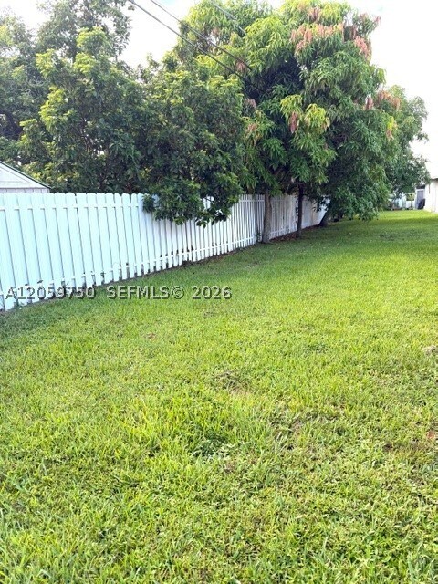Building Photo - 2560 NW 81st Dr