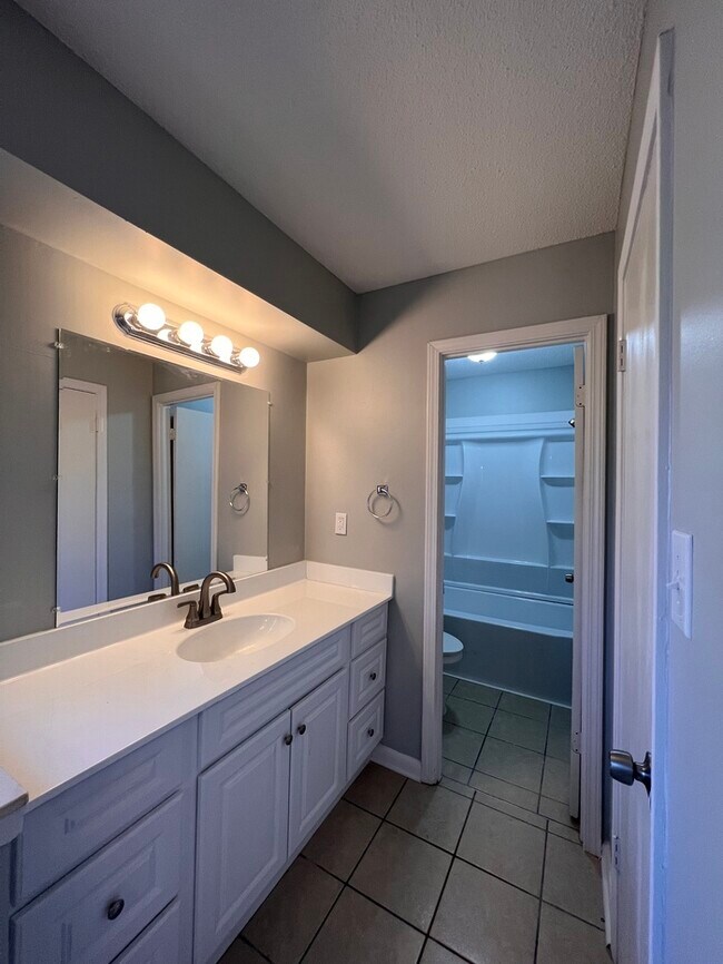 Building Photo - 6270 Jamestown Dr