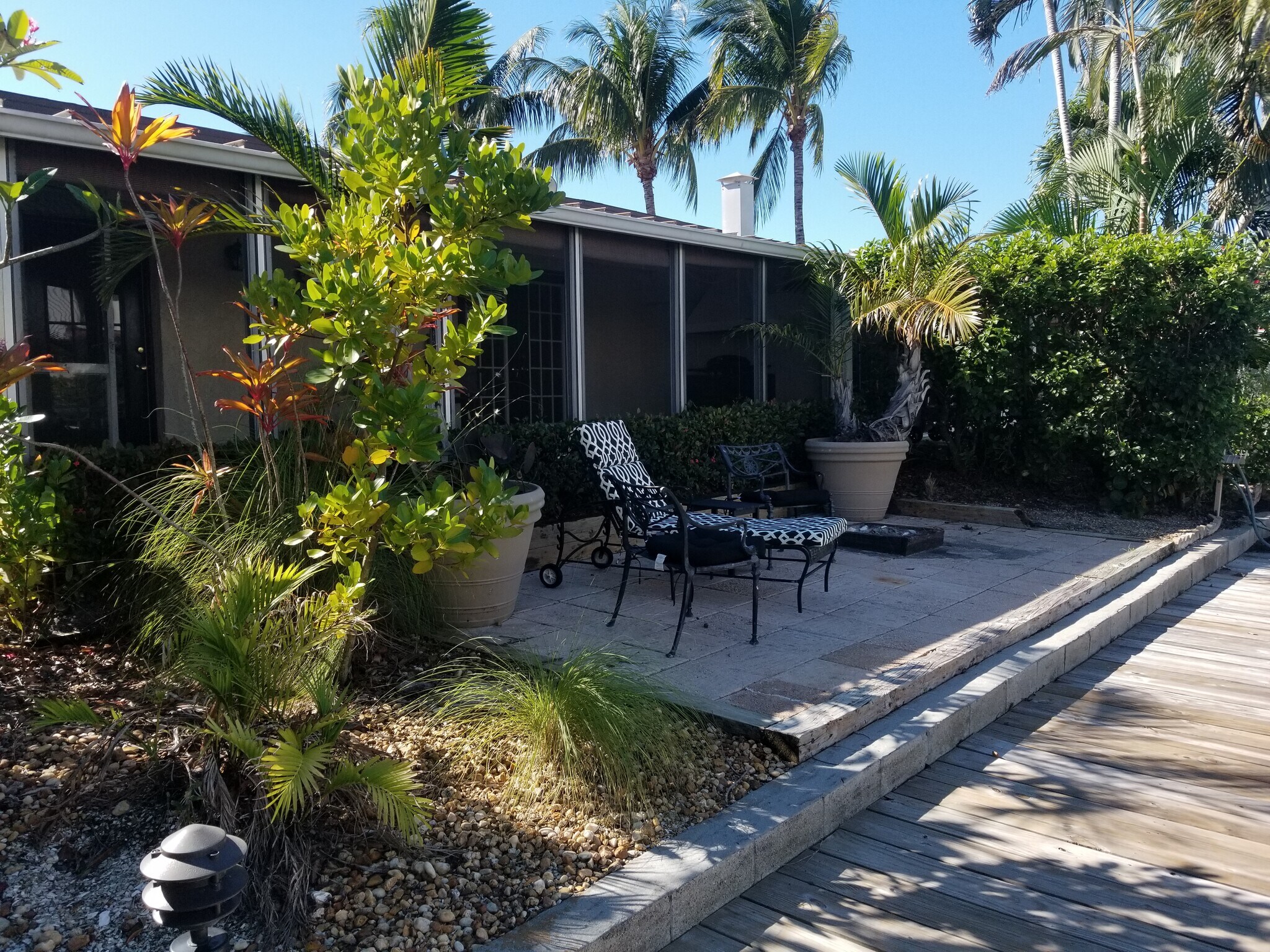 patio in fron of canal - 1475 Curlew Ave