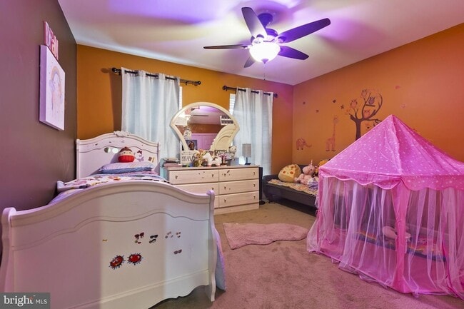 Building Photo - 144 Edgar Rd