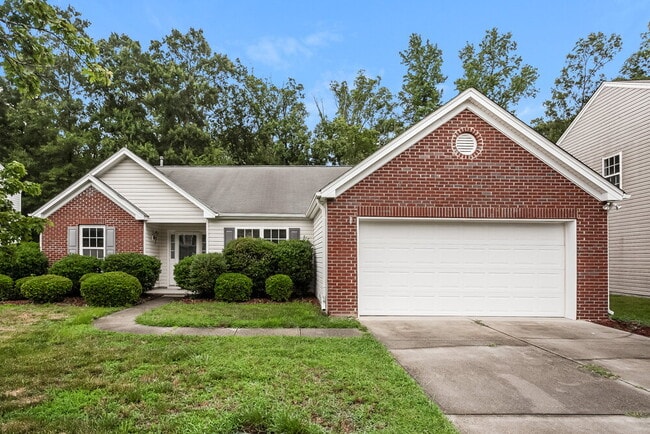 Building Photo - 2111 Hunters Trail Dr