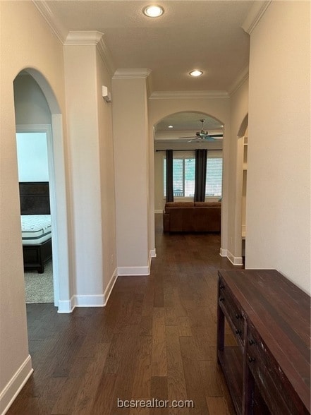 Building Photo - 15605 Long Creek Ln