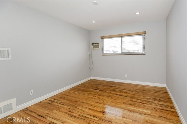 Building Photo - 11549 Sylvan St