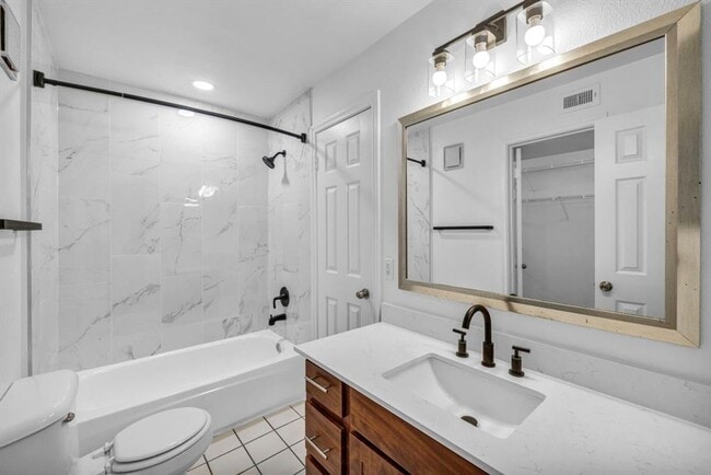 Building Photo - Pointe 360 Paradise - Architects 1 Bedroom...
