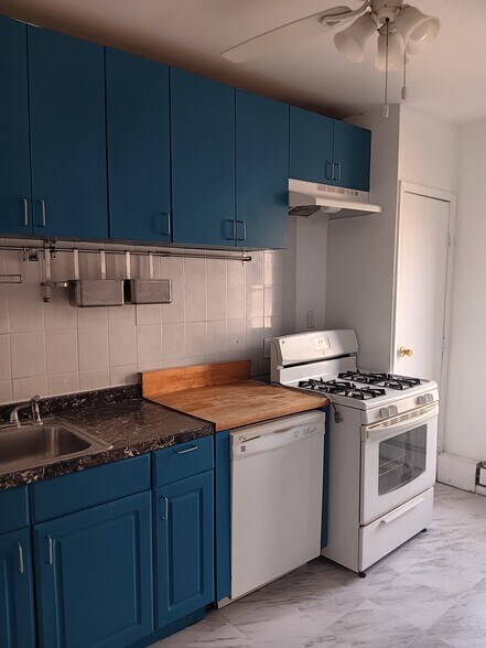 Building Photo - 1083 Prospect Pl