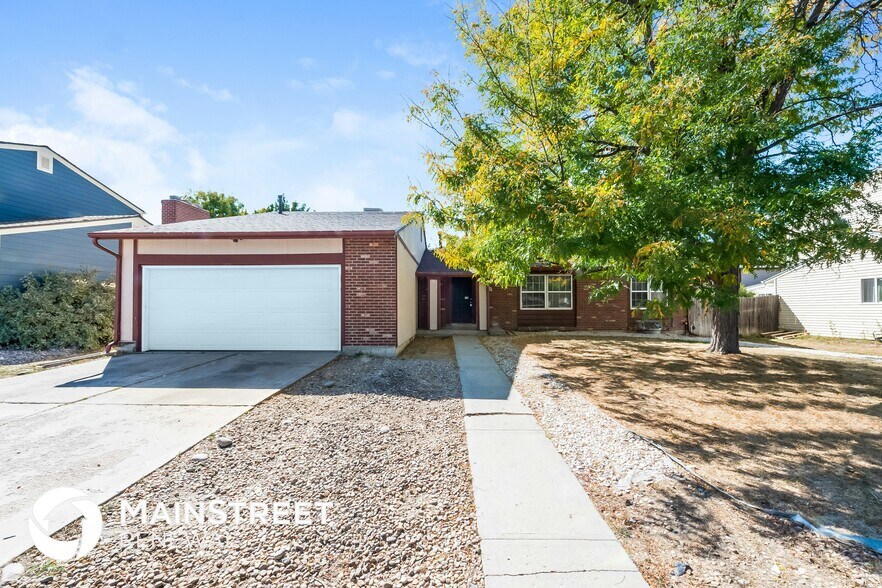 Primary Photo - 4609 S Laredo St