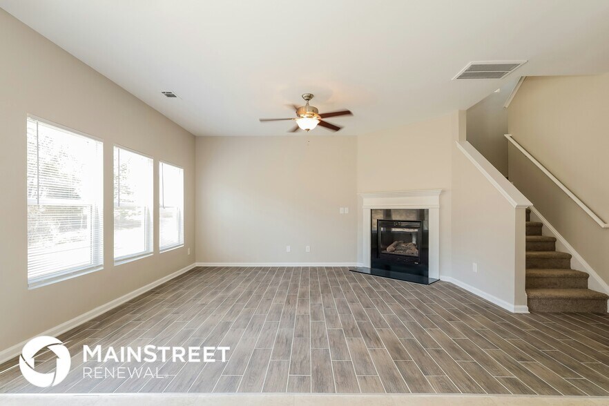 Building Photo - 14914 Havasu St