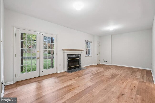 Building Photo - 15831 Glacier Ct